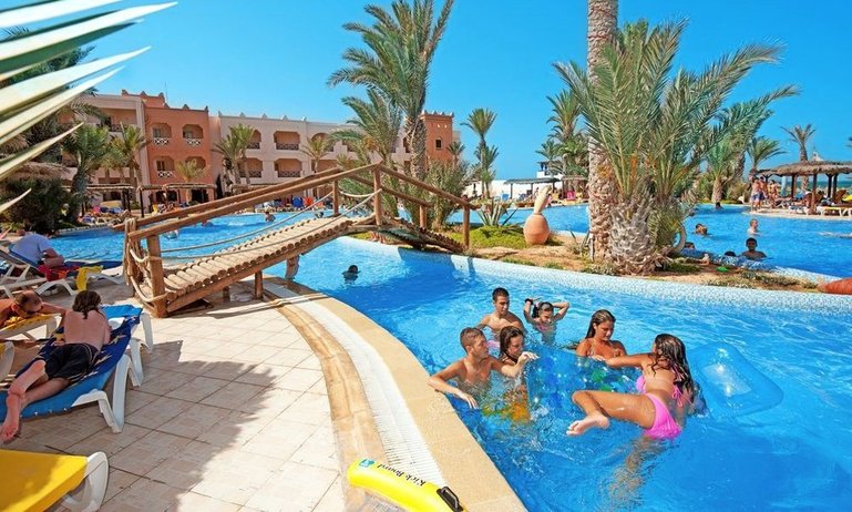Piscine enfants hotel safira palms Zarzis